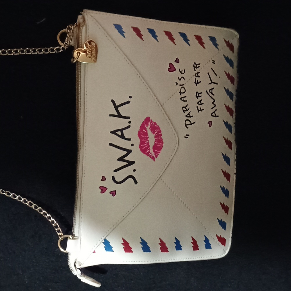 Betsy Johnson Love Letter S.W.A.K. Cross body Handbag Purse - Picture 4 of 8